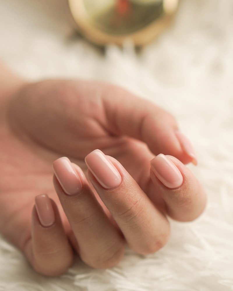 Detalle nail art minimal